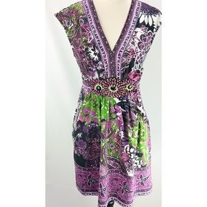 ECI New York size small short sleeve mini dress w/ beads on front & tie on back